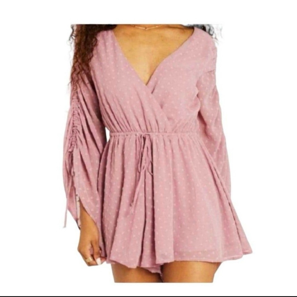 Altar’d State /Romper shorts/Summer/Boho/Casual/Beach/size Medium /Mauve color